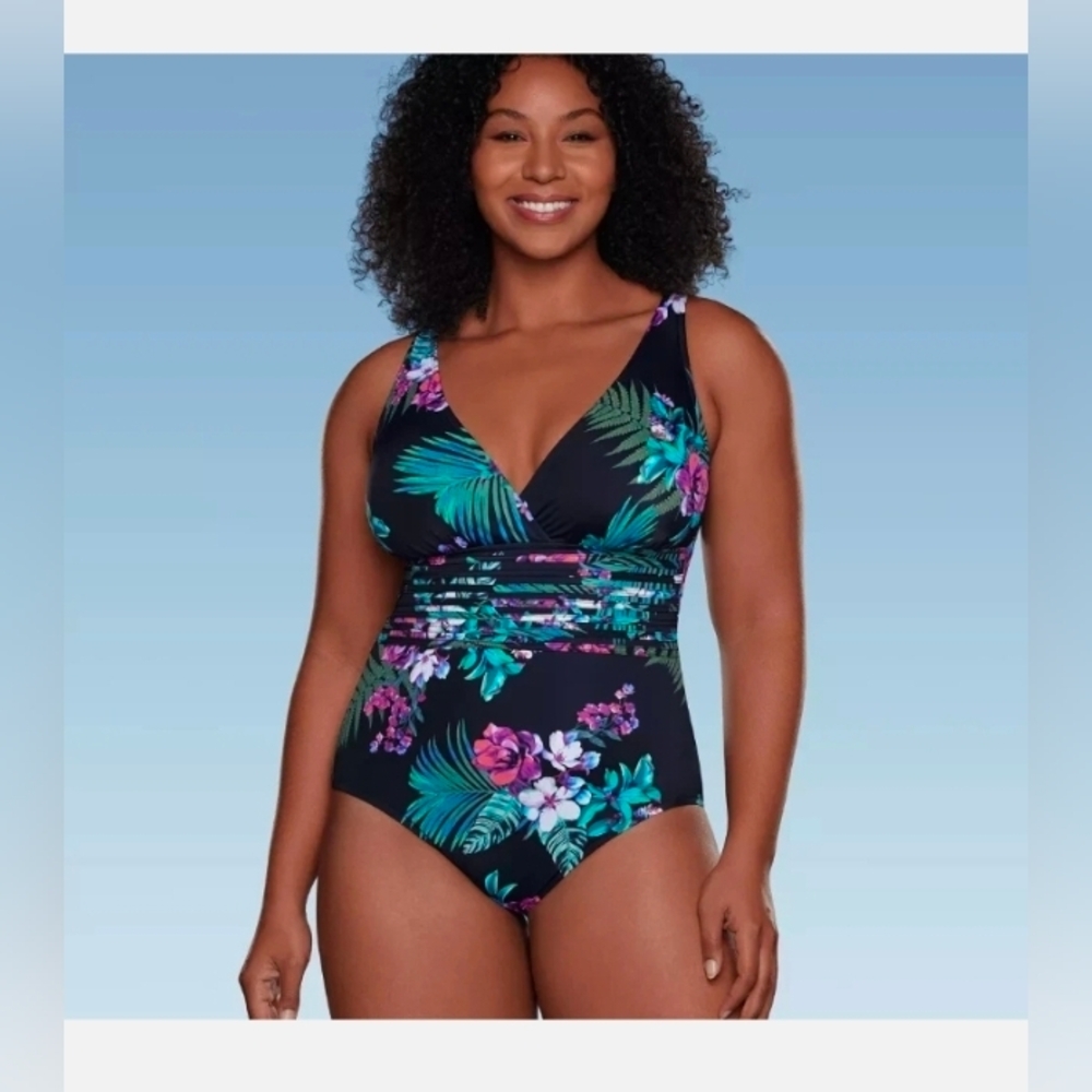 Aqua Green Women's Waist Detail One Piece Swimsuit Black Floral Size Medium
